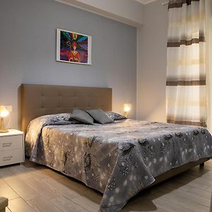 Zuroli Suite