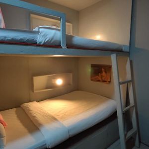 Chambre Juste Pour Femmes Dortoir
