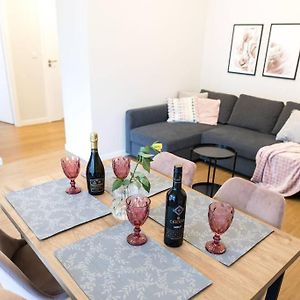Nowoczesny Apartament Dabska Arena / Parking