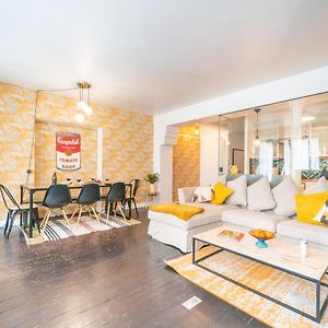 Appartement à 2 Chambres à Coucher