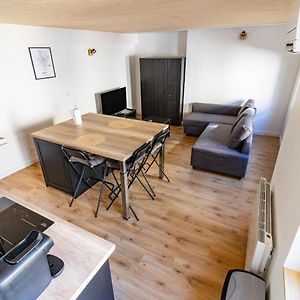 Magnifique Appartement Duplex Climatise De 40M²