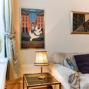Appartement à 2 Chambres à Coucher