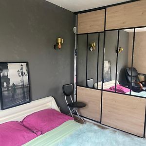 Agreables Chambres Dans Maison Suspendue