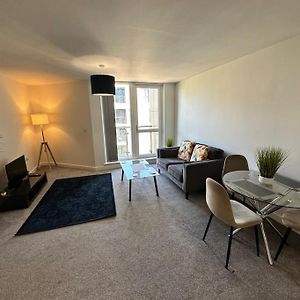 Appartement à 2 Chambres à Coucher