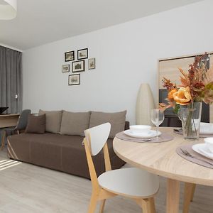 Heart Of Warsaw Apartment Zielna By Noclegi Renters