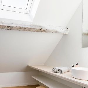 Appartement à 2 Chambres à Coucher