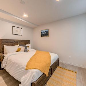 North House - Quebec City 2 Bedroom Treasure