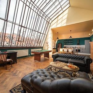 Appartement à 2 Chambres à Coucher
