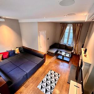 4 Floor Apartment In Covent Garden