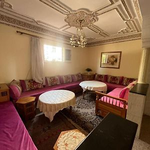 Appartement à 2 Chambres à Coucher