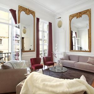 Appartement à 3 Chambres à Coucher
