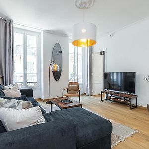 Appartement à 2 Chambres à Coucher