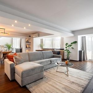 Appartement à 3 Chambres à Coucher