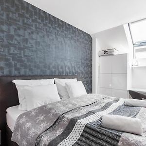 Chill 'N' Joy Boutique Suites