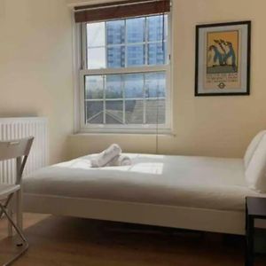 Aplacetostay Central London Apartment, Zone 1 Dow