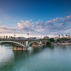 A19 Brand New Apartament By Triana Bridge