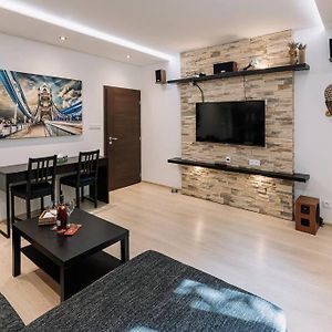 Appartement à 2 Chambres à Coucher