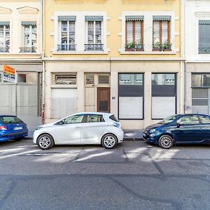 Le Petit Chaponnay - Charming Apartment For 2 Near Saxe Gambetta