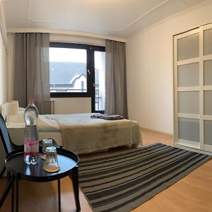 Charming Private Rooms In A Great Location