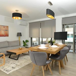 Newly Built Suite Apartment