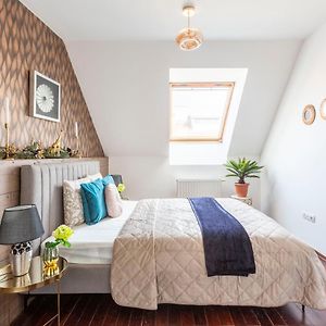 Appartement à 3 Chambres à Coucher
