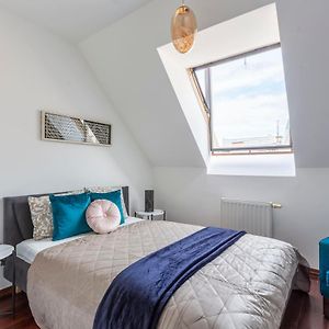 Deluxe Central Quentin Apartment 3Bedrm, 2Bathrm