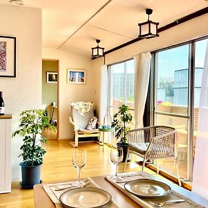 Appartement à 2 Chambres à Coucher