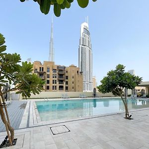 Amazing Apartment Next To Dubai Mall 160Br-2