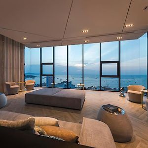 Amazing Infinity Pool Condo Next To The Beach