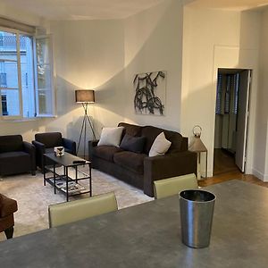 Appartement à 3 Chambres à Coucher