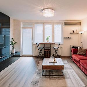 Appartement à 2 Chambres à Coucher