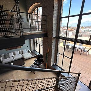 Appartement à 2 Chambres à Coucher