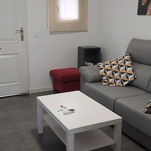 Appartement à 3 Chambres à Coucher