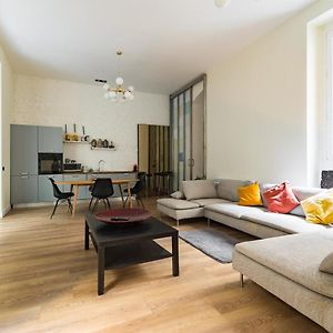 Appartement à 3 Chambres à Coucher
