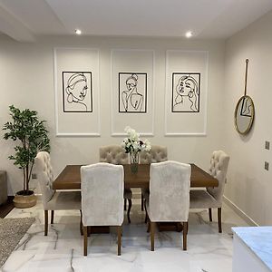 Appartement Moderne Et Spacieux Au Coeur De Tanger