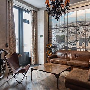Appartement à 2 Chambres à Coucher