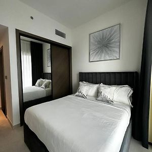 Stylish 1 Bedroom In Binghatti, Business Bay, Canal View