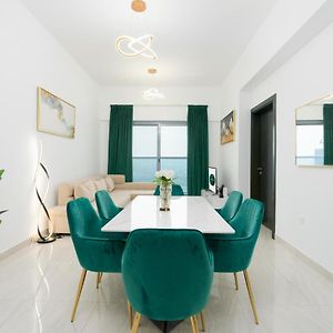 Appartement à 2 Chambres à Coucher