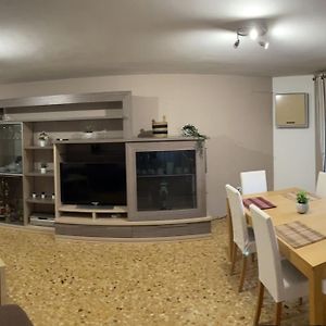 Precioso Apartamento Junto Al Centro Con Garaje