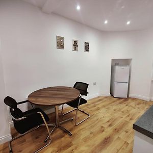 3 Bed Flat Close To Liverpool St & Brick Lane