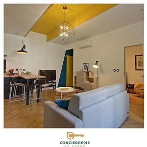 Appartement à 2 Chambres à Coucher
