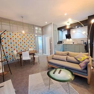 Appartement à 2 Chambres à Coucher