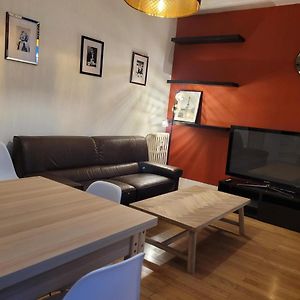 Appartement à 2 Chambres à Coucher