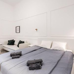 Stylish Apartment In The City Center