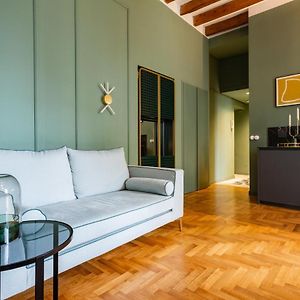 Luxury Apartment In Isola - Ca24