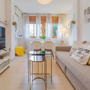 Appartement à 3 Chambres à Coucher