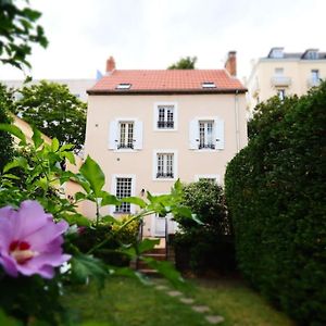 Appartement à 3 Chambres à Coucher