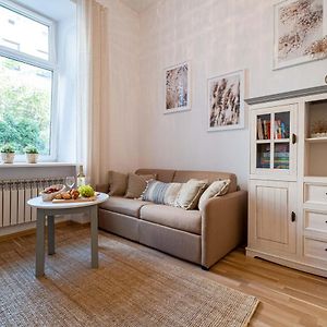 Appartement à 2 Chambres à Coucher