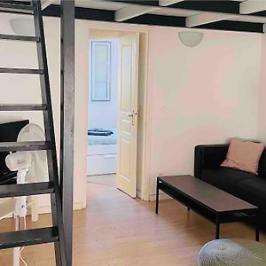 Appartement à 2 Chambres à Coucher