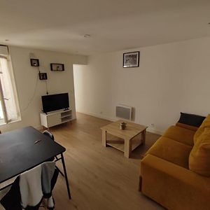 Appartement à 2 Chambres à Coucher
